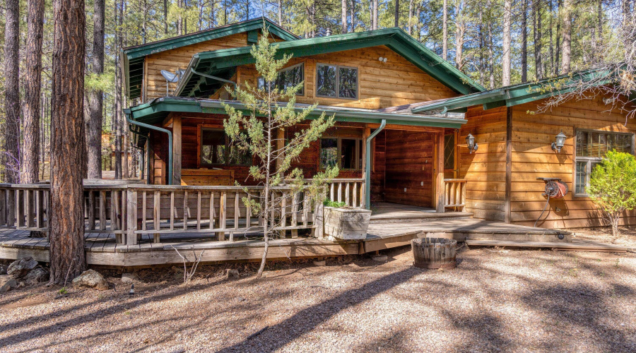 Inviting Cabin