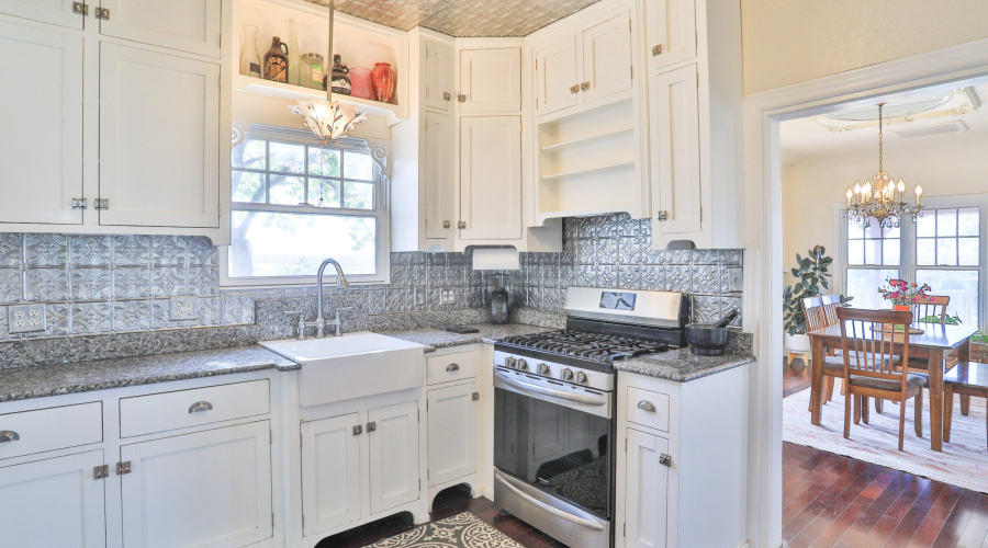 Kitchen (2)