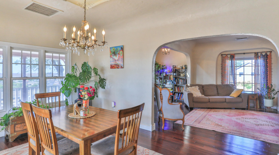 Diningroom (3)
