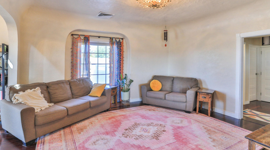 LivingRoom (11)