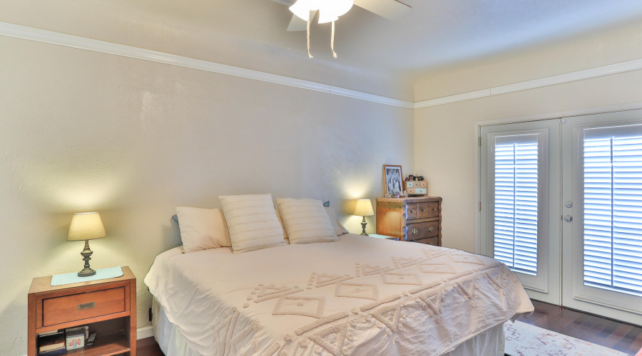 MainBedroom (2)