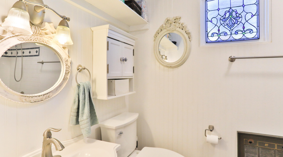 Bathroom1 (3)