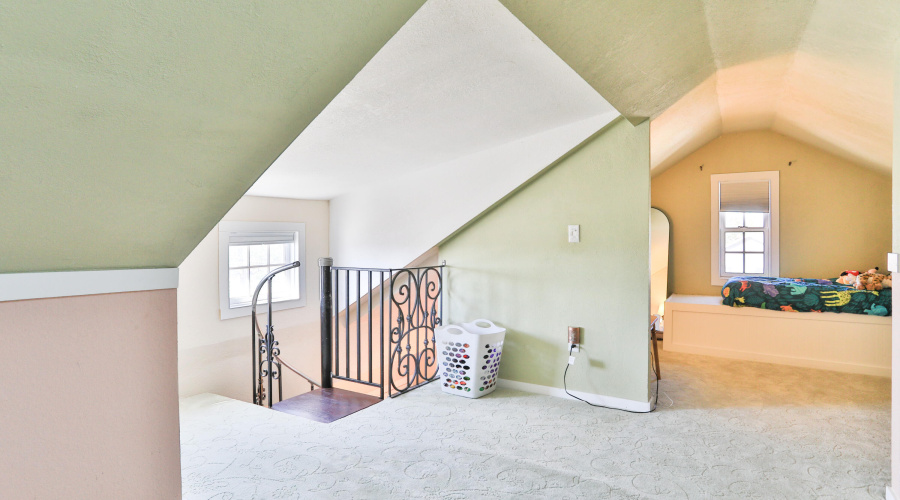 Upstairs1stBedroom (1)