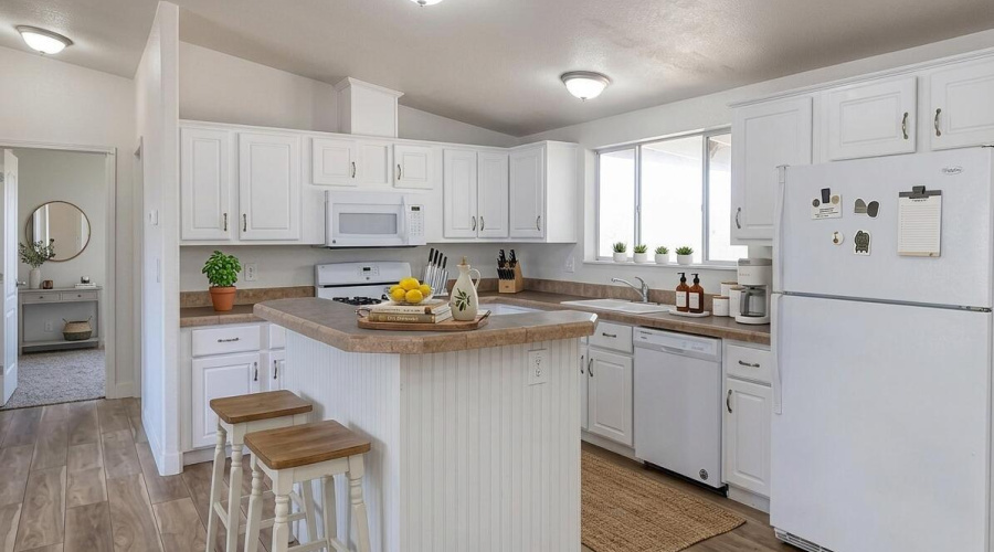 2077 Andelyn Court, Lakeside, AZ 85929