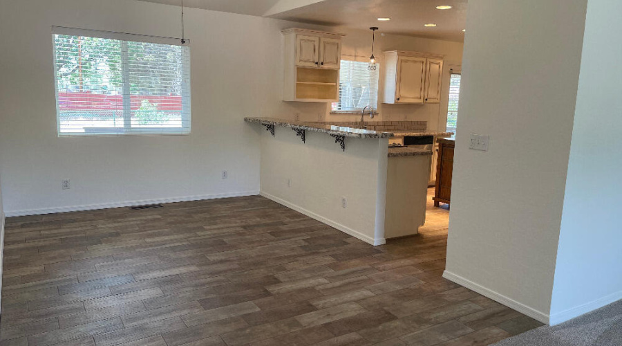 1541 N Fairway Dr DR