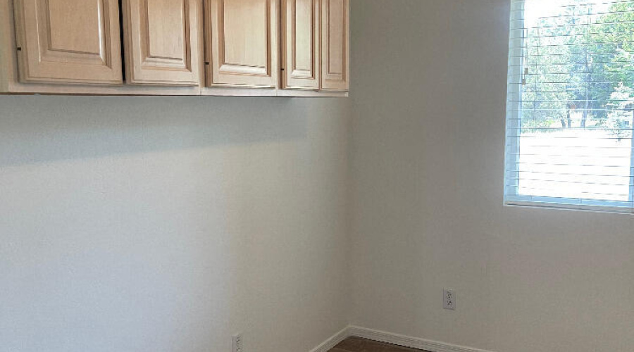 1541 N Fairway Dr Laundry 2