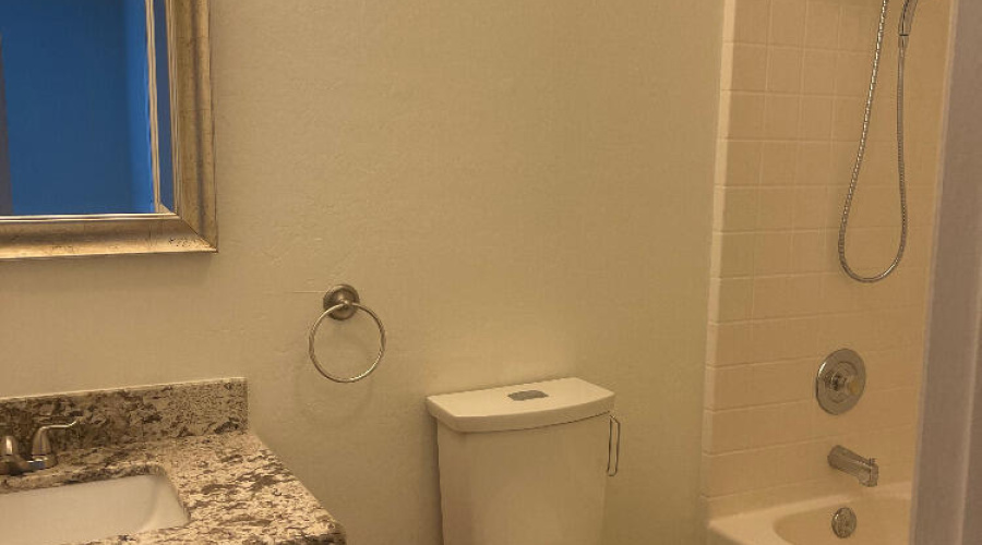 1541 N Fairway Dr Shared Bath 3