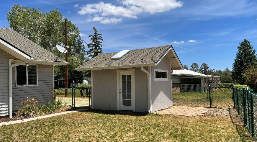 1541 N Fairway Dr Shed exterior