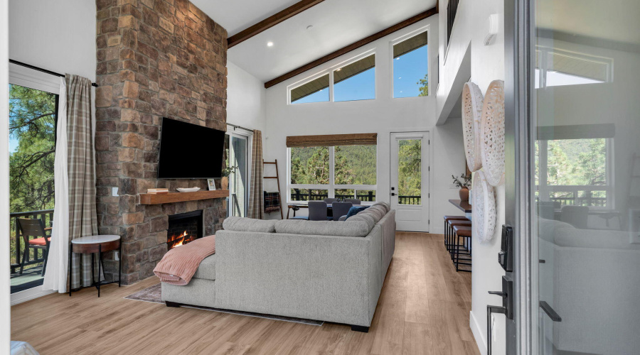 15-web-or-mls-Media.TimberCreekImagery-1