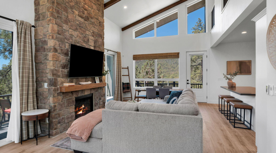 17-web-or-mls-Media.TimberCreekImagery-1