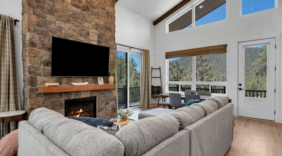 18-web-or-mls-Media.TimberCreekImagery-1