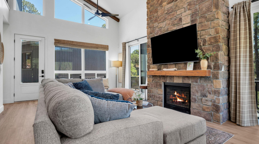 20-web-or-mls-Media.TimberCreekImagery-2