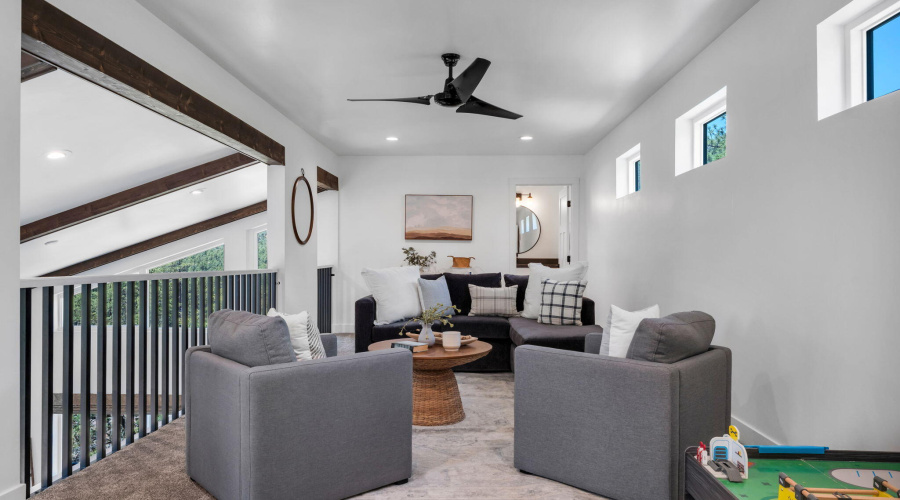 41-web-or-mls-Media.TimberCreekImagery-4