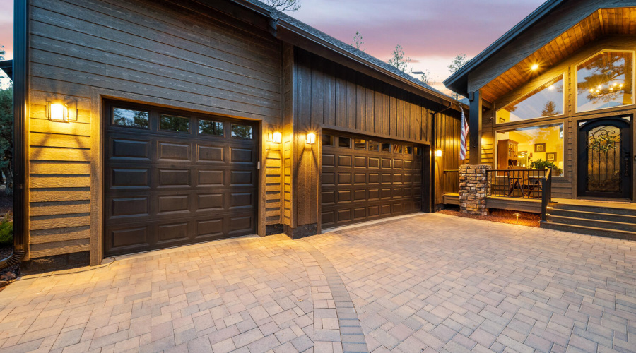 3 car Garage