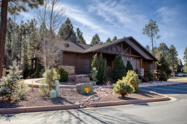 661 Spirea Lane, Show Low, Arizona 85901, Bedrooms, ,Bathrooms,Residential,For Sale,Spirea,261387