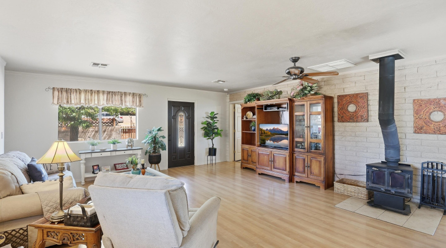 Living Room (3)