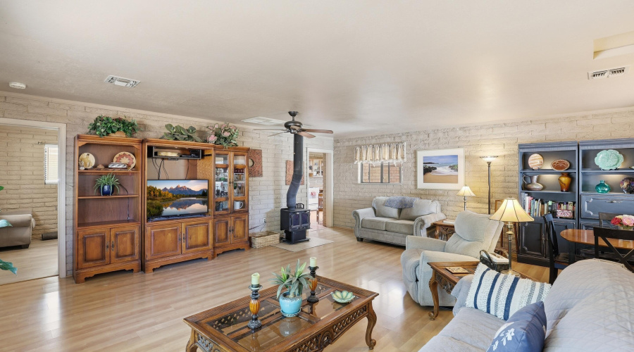 Living Room (4)