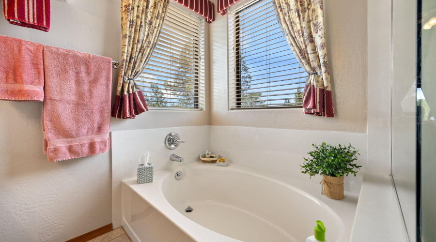 2788ChandelleLn-HeberOvergaard-AZ-22