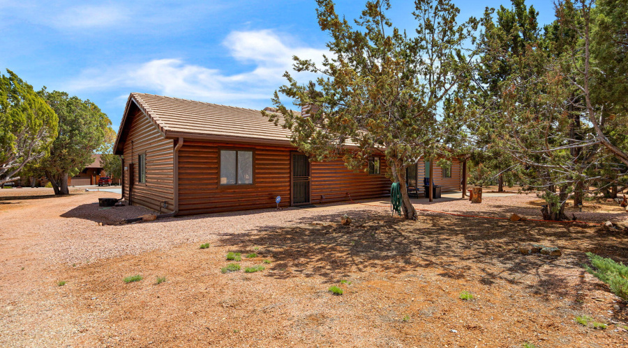 2788ChandelleLn-HeberOvergaard-AZ-31