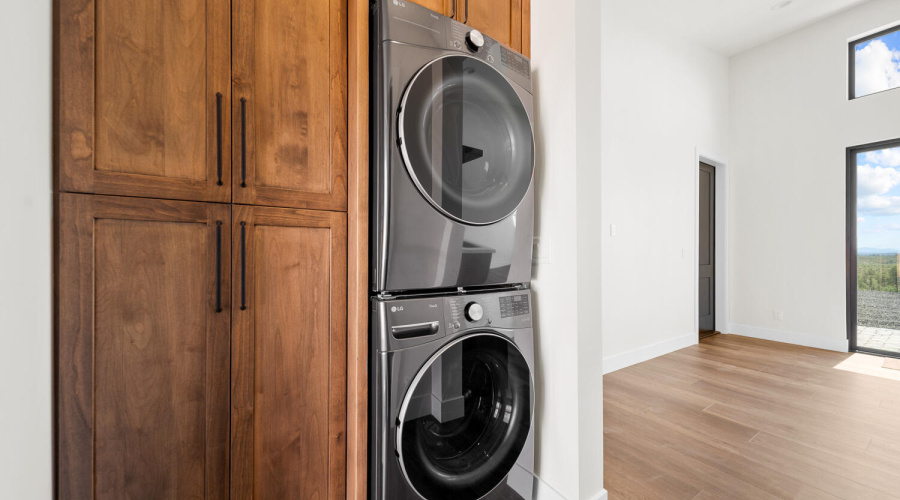 Laundry Room in Casita