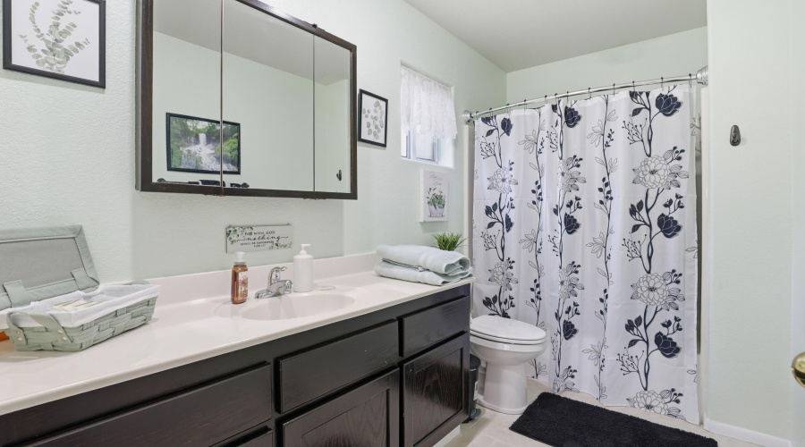 Sherwood_Dr_011