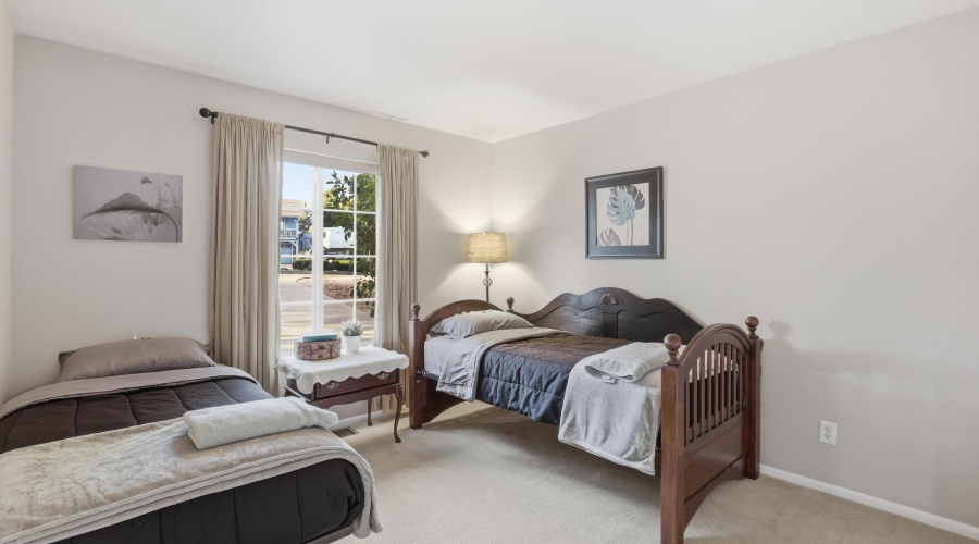 Sherwood_Dr_007