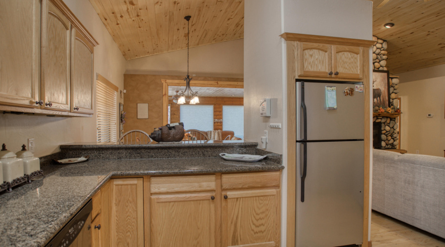 5222 Mountain Gate Circle, Lakeside,