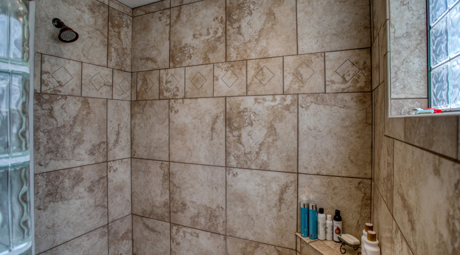 5222 Mountain Gate Circle, Lakeside,
