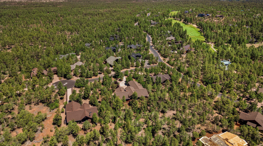 Near Golf Course & National Forest