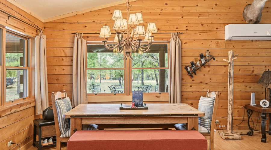 9 Dining area