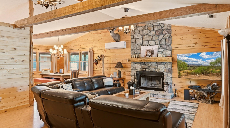 13 Cozy T&G walls