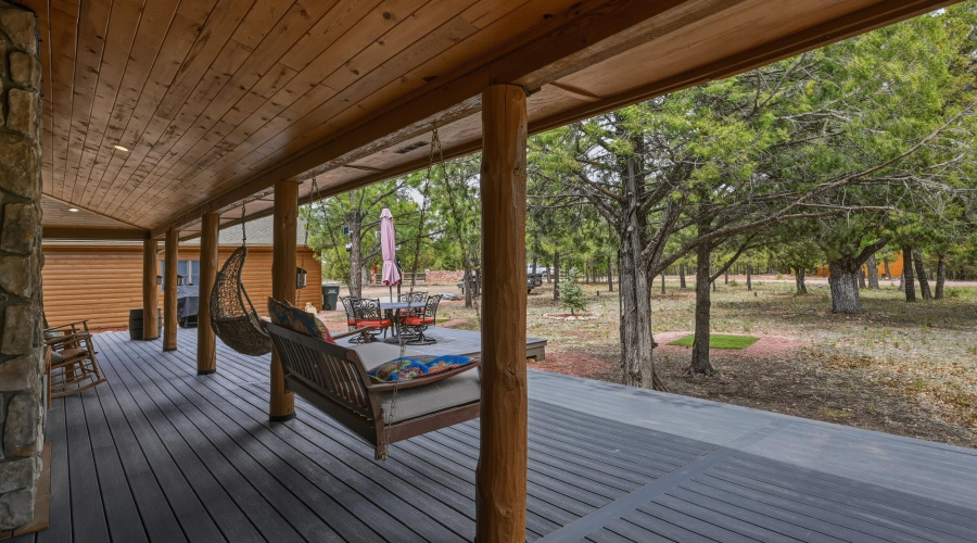 28 Large deck