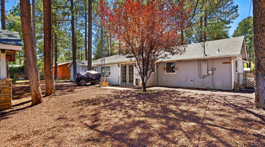 5373 Scotts Drive, Lakeside
