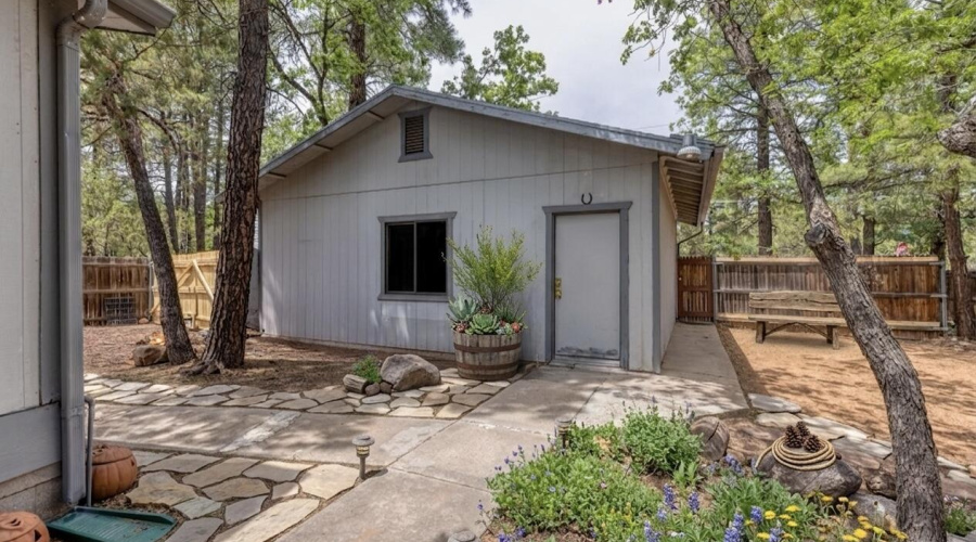 3267 Petes Retreat Road