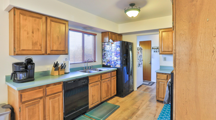 Kitchen (2)
