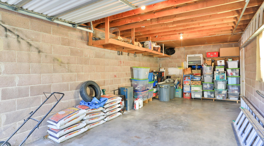 Garage (1)