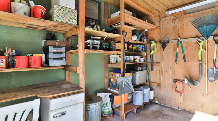 Toolshed (2)