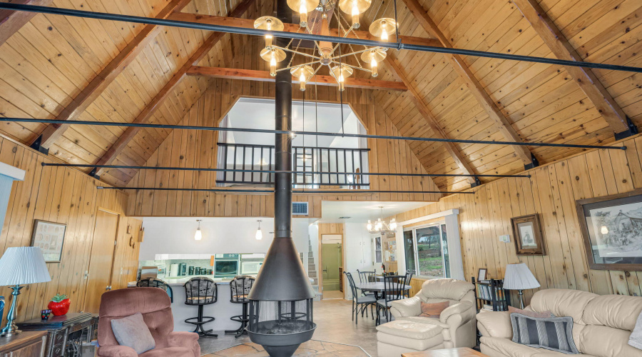 12-web-or-mls-TimberCreekImagery-12
