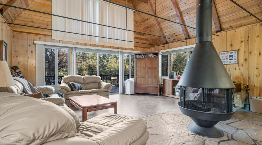 10-web-or-mls-TimberCreekImagery-10