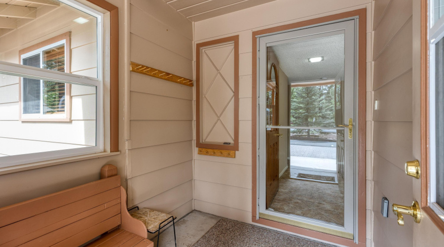 MUDROOM
