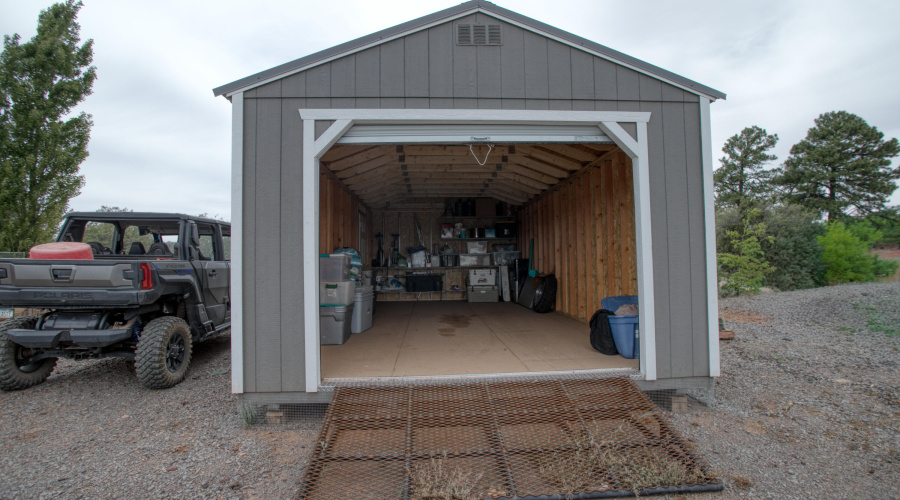 Garage/Shed