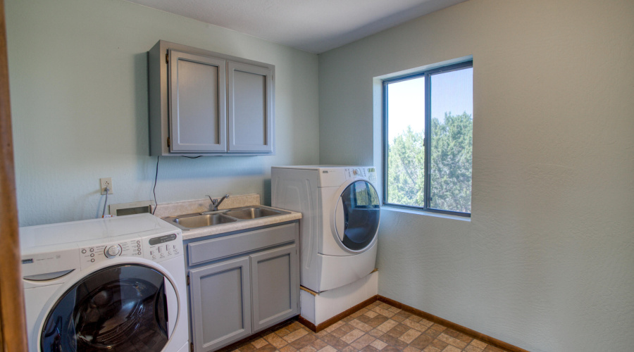 26 Palomino Place, Vernon, AZ 85940