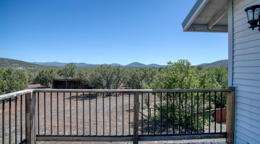 26 Palomino Place, Vernon, AZ 85940