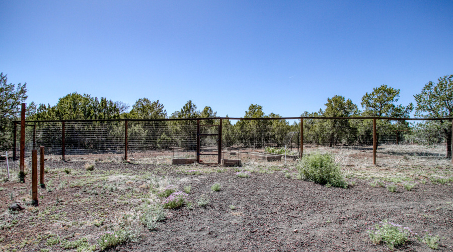 26 Palomino Place, Vernon, AZ 85940