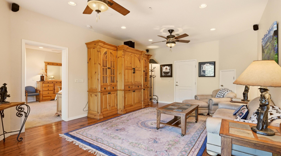 2nd Living Room -Downstairs A