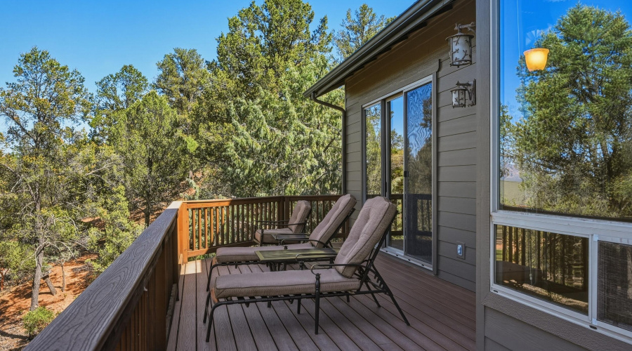 Deck of the Master Bedroom