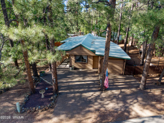 5768 Cougar Court, Pinetop, Arizona 85935, Bedrooms, ,Bathrooms,Residential,For Sale,Cougar,261451