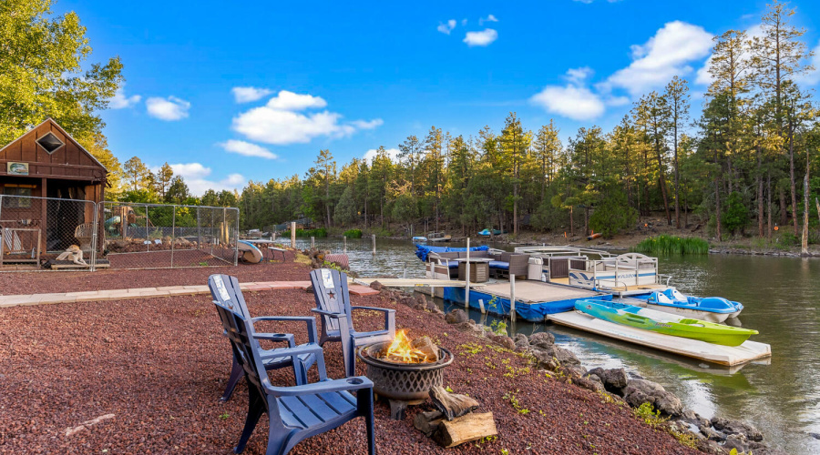 Sit & Relax you are on Lake Time