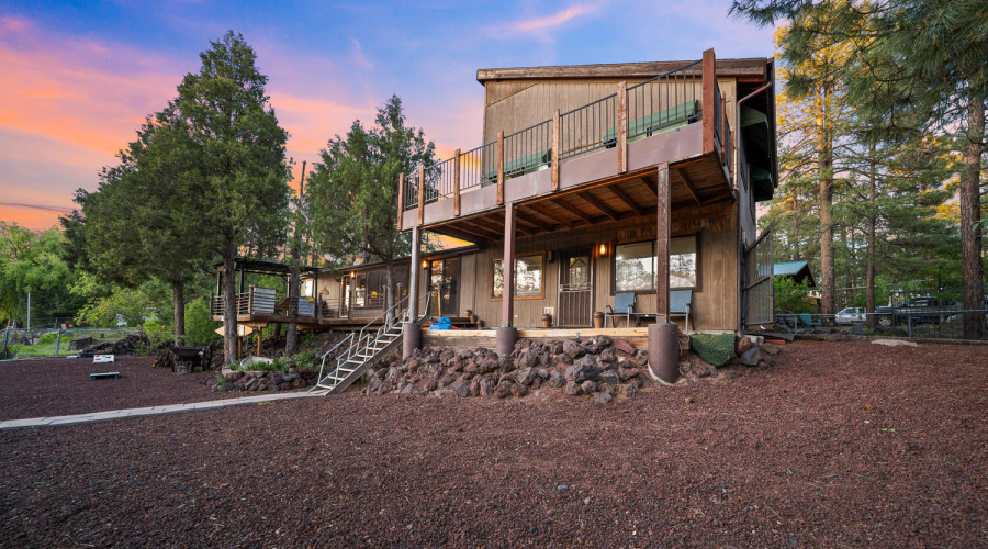 Expansive Decks