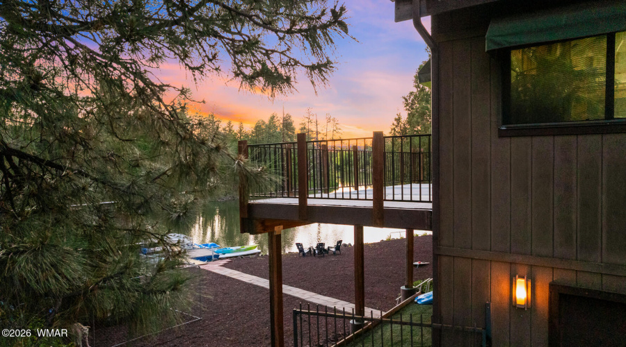 Balcony To Enjoy The Rare Lakeview